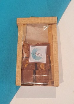 Sachet 150gr chocolat pistache, amande et noix 13,90€